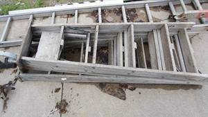 lot 10 image: Lot of three wood step ladders