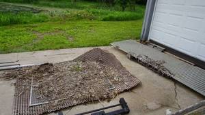 lot 23 image: Miscellaneous lot of gratesscreens, fiberglass grate 10 x 3 x 1 12, two steel grates each 5 x 7, one aluminum screen 41 x 55
