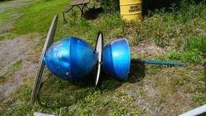 lot 22 image: Custom made Feederoverall height approximately 7 feet tall with top feeder measuring 30 inches tall and 24 inch center diameter,  32 inch upper screen and 46 inch lower screen, with the lower baffle of a 24 inch diameter