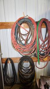 lot 78 image: Assorted lot of air hoses and water hosesbuyer must take all