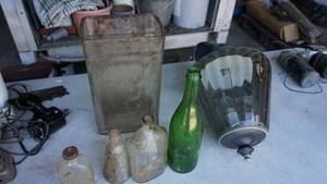 lot 188 image: Assorted vintage glass lot including hand blown tall vase, outdoor light etc.