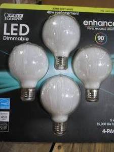 lot 1 image: LED Dimmable 40W replacement bulbs-4 pack