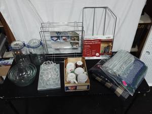 Bakeware Organizers, Canisters, Bowls, Coffee Cups, Place Mats & Relish Dish