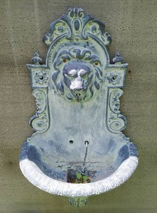 Outdoor Lion Fountain