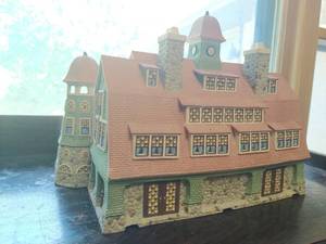 Seasons Bay Grandview Shores Hotel Replica