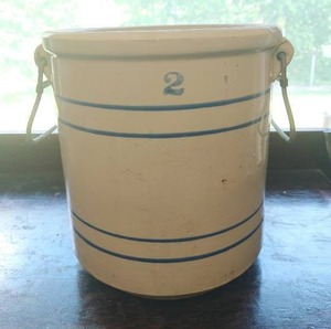 2 Gallon Sifting Crock