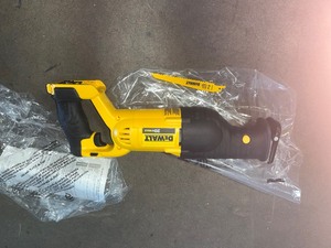 DEWALT 20-Volt MAX XR Cordless Brushless Reciprocating Saw (Tool-Only)