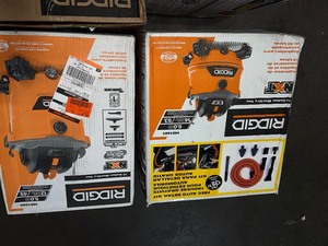 Lot of assorted ridgid shopvacs