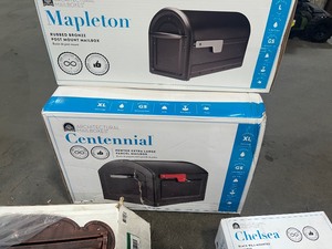 Lot of assorted mailboxes