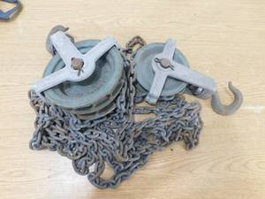 1000lb Chain Hoist
