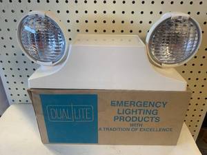 NEW DUAL LIGHT EMERGENCY LIGHTING UNIT