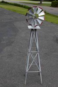 lot 59 image: Lawn Decor Windmill