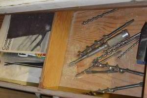 lot 67 image: contents of drawer