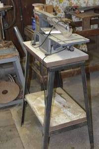 lot 3 image: Craftsman 18 Scroll Saw with manual on stand