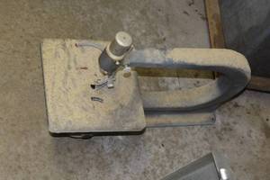 lot 70 image: scroll saw