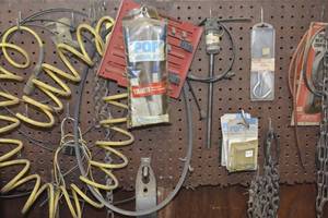 lot 85 image: contents on the wall as shown