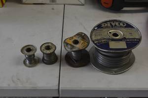 lot 95 image: Various size wire solder