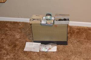 lot 152 image: Vintage Morse sewing machine with accessories