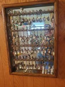 lot 229 image: Spoon Collection with mirrored holder