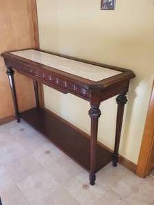 lot 230 image: Sofa Table