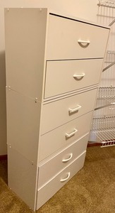 lot 68 image: White 6 Drawer Dresser
