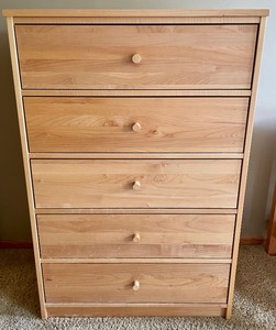 lot 77 image: Room and Board Wood Castle LTD Handcrafted 5 Drawer Dresser