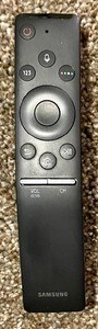lot 93 image: Samsung 40 TV with Remote