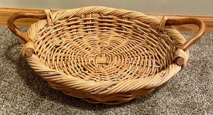 lot 117 image: Variety of Beautiful Baskets