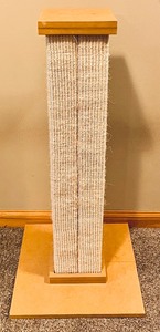lot 116 image: Cool Cat Scratching Post