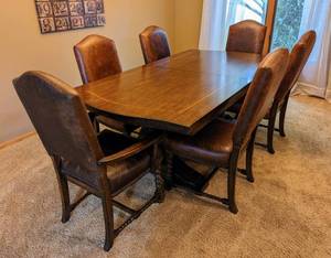 lot 6 image: Eddie Bauer Lane Lakeridge Trestle Dining Set