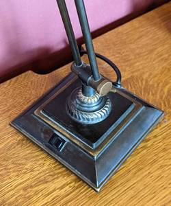lot 26 image: Bronze Desk Lamp