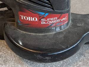 lot 140 image: Toro Electric BlowerVac