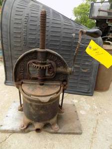 Vintage stuffer