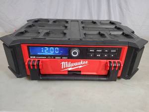 Milwaukee M18 Lithium-Ion Cordless PACKOUT RadioSpeaker with Built-In Charger