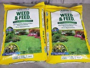 2 New 39 lb bags of Weed and Feed Lawn Care