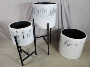 3 New Metal Planters