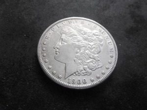 lot 34 image: 1900 S Morgan Silver Dollar