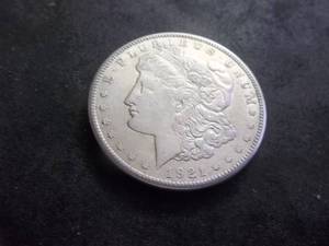 lot 38 image: 1921 S Morgan Silver Dollar