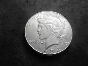 lot 61 image: 1935 Peace Silver Dollar
