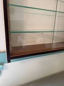 lot 50 image: Small Display Case