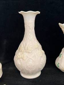 lot 24 image: 9 Belleek Ireland Porcelain Pieces