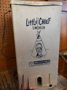 lot 162 image: Little Chief Smoker & Space Saver Rib Rack