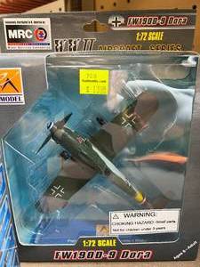 lot 248 image: 3 Model Airplanes - NEW