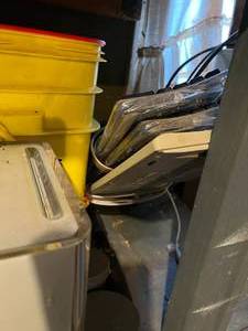 lot 256 image: Lot of Old Mac Computers