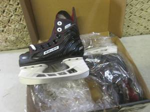 (F-3) Bauer Ice Skates Youth Size 9...