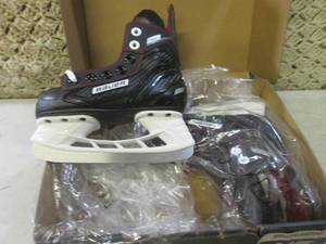 (F-3) Bauer Ice Skates Youth Size 9...