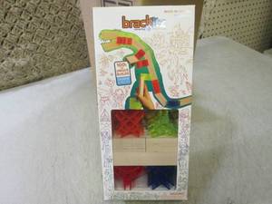 (F-3) Lot of 4 Brackitz Building Se...