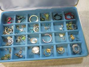 (EC1) Assorted Jewelry in Box...