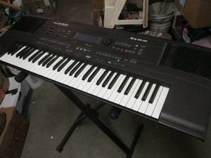 (BSB) Roland E-600 Electric Keyboar...