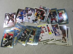 (FS) 50 Assorted Hockey Sports Card...